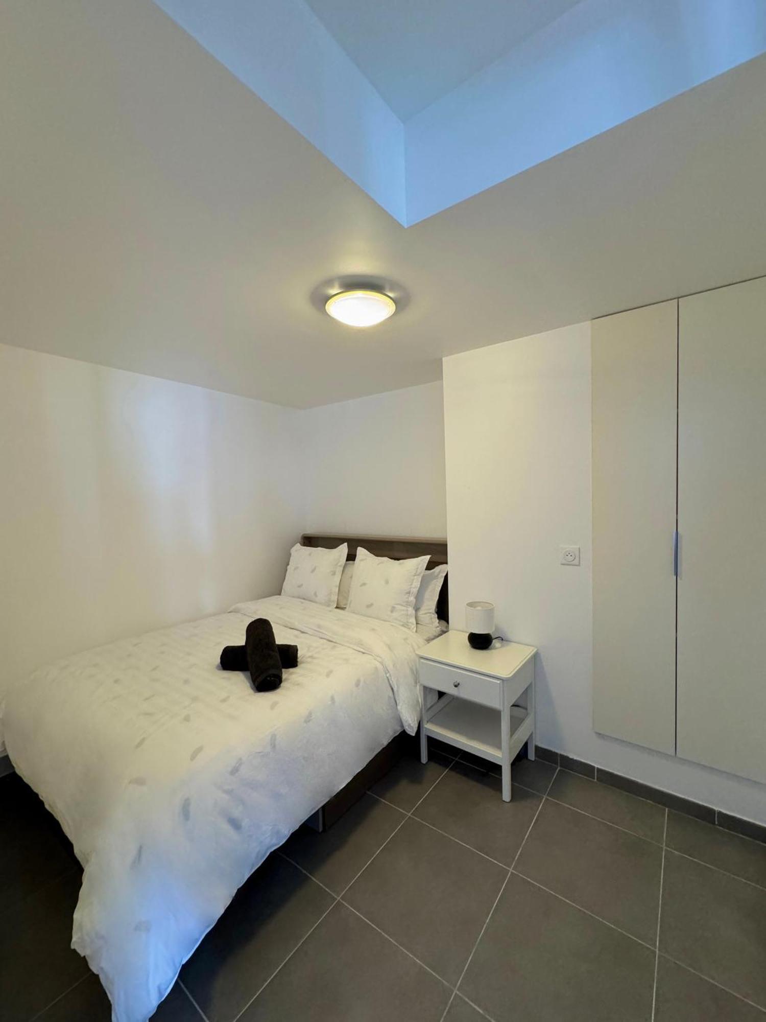 Appartement Moderne Avec Balcon Proche De Paris Aubervilliers Extérieur photo